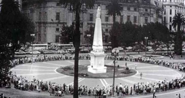 45 años de la primera marcha de las Madres de Plaza de Mayo - Asociación Empleados de Comercio de Rosario